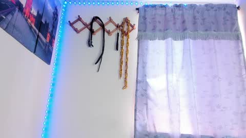 Snapshot of juanbladde chatting on 12/01/24, 04:29 Juan Esteban online show from 12/01/24, 04:29