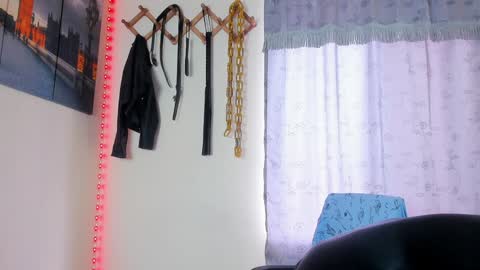 Snapshot of juanbladde chatting on 01/07/25, 07:49 Juan Esteban online show from 01/07/25, 07:49