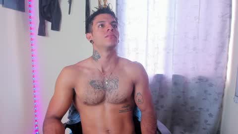 Snapshot of juanbladde chatting on 01/14/25, 03:57 Juan Esteban online show from 01/14/25, 03:57