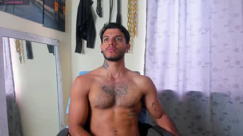 Snapshot of juanbladde chatting on 02/18/25, 12:49 Juan Esteban online show from 02/18/25, 12:49