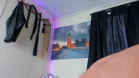 Snapshot of juanbladde chatting on 03/02/25, 12:22 Juan Esteban online show from 03/02/25, 12:22