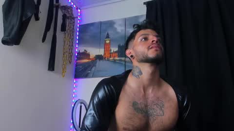Snapshot of juanbladde chatting on 03/04/25, 02:17 Juan Esteban online show from 03/04/25, 02:17