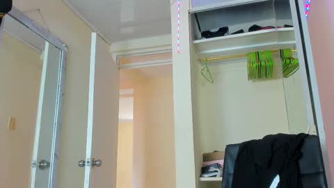 Snapshot of juanbladde chatting on 09/14/25, 04:50 Juan Esteban online show from 09/14/25, 04:50