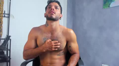 Juan Esteban online show from 05/08/26, 12:27