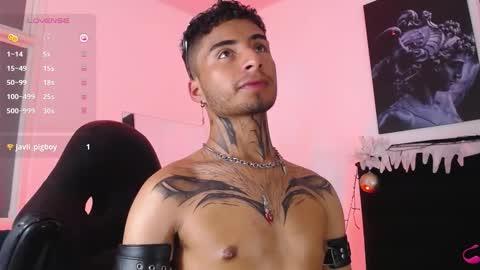 juancamilo66_ online show from 12/28/24, 07:22