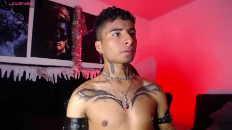 juancamilo66_ online show from 01/01/25, 08:26