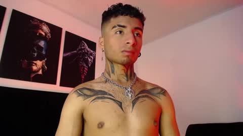 juancamilo66_ online show from 01/04/25, 07:44