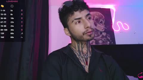 juancamilo66_ online show from 09/22/25, 02:57