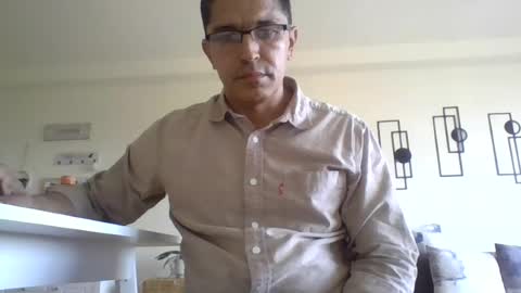 Snapshot of juanearth1 chatting on 06/12/26, 09:57 juanearth1 online show from 06/12/26, 09:57