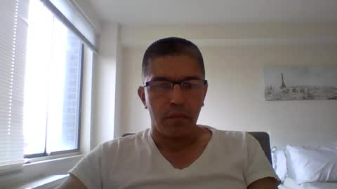 juanearth1 online show from 06/26/26, 09:41