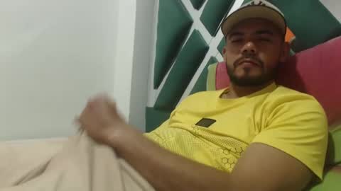 juanfe_style online show from 10/13/25, 05:51