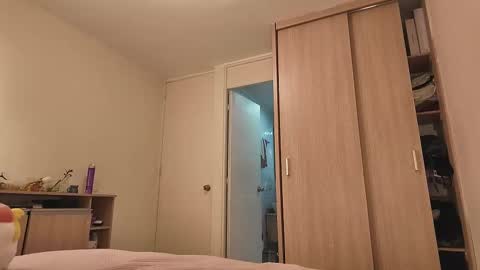 Snapshot of juanilla99 chatting on 10/20/25, 03:51 juanilla99 online show from 10/20/25, 03:51