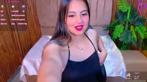 Snapshot of juanita_tay chatting on 07/30/26, 11:42 JUANITA online show from 07/30/26, 11:42