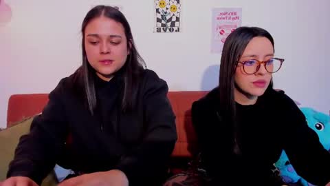 juanitaaa_ online show from 06/24/26, 08:41