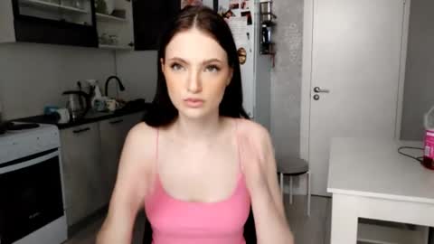 Snapshot of juanitacalcano chatting on 05/16/26, 10:36 Veronika online show from 05/16/26, 10:36