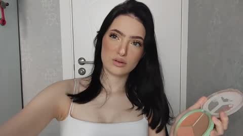 Snapshot of juanitacalcano chatting on 06/03/26, 07:33 Veronika online show from 06/03/26, 07:33