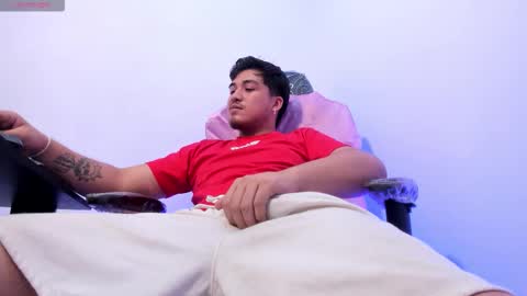 Snapshot of juanmechanic chatting on 11/08/25, 03:23 JUAN online show from 11/08/25, 03:23