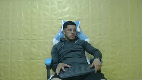 Snapshot of juanperez1999777 chatting on 09/17/25, 10:22 juanperez1999777 online show from 09/17/25, 10:22