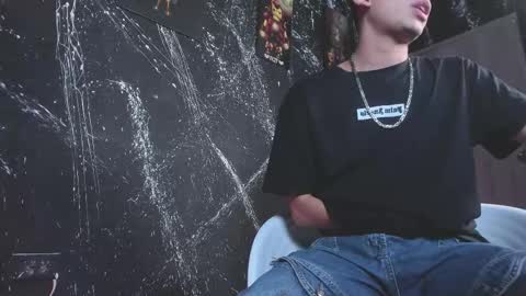 Snapshot of juansixx_ chatting on 11/06/25, 08:43 Juan online show from 11/06/25, 08:43