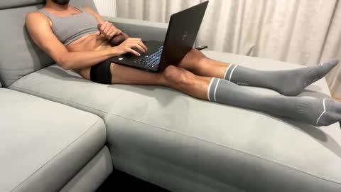 Snapshot of juanxxxo_ chatting on 02/21/25, 10:15 juanxxxo_ online show from 02/21/25, 10:15