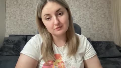 Snapshot of judevalenti chatting on 09/19/25, 06:19 JudeValenti online show from 09/19/25, 06:19