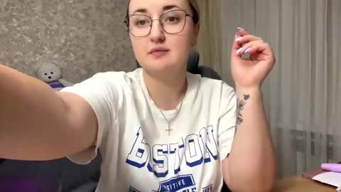 Snapshot of judevalenti chatting on 10/09/25, 04:49 JudeValenti online show from 10/09/25, 04:49