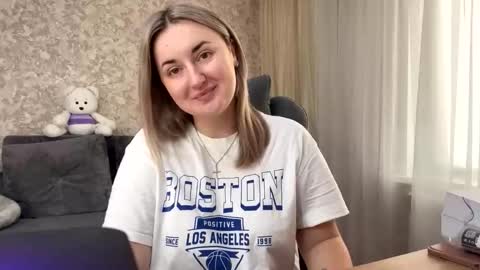 Snapshot of judevalenti chatting on 10/17/25, 05:10 JudeValenti online show from 10/17/25, 05:10