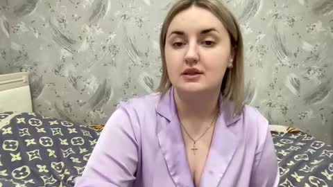 Snapshot of judevalenti chatting on 11/25/25, 05:24 JudeValenti online show from 11/25/25, 05:24