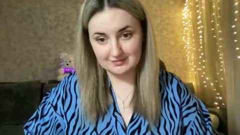 Snapshot of judevalenti chatting on 12/17/25, 05:52 JudeValenti online show from 12/17/25, 05:52