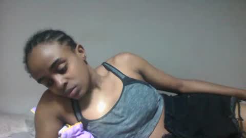 Snapshot of judianaa chatting on 12/16/25, 01:05 judianaa online show from 12/16/25, 01:05