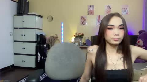 EloiseMoree online show from 12/06/24, 04:58