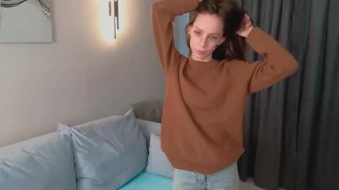 Emma online show from 12/04/25, 07:17