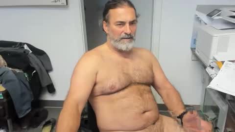 Snapshot of juergenkru chatting on 11/04/25, 01:10 Giovanni50pro online show from 11/04/25, 01:10