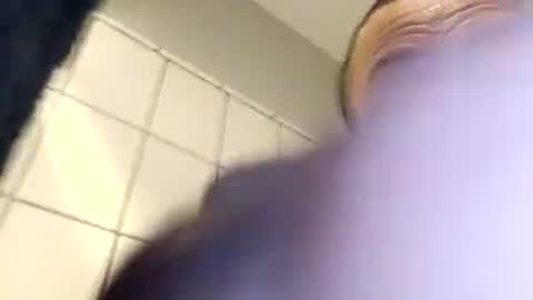 Snapshot of jugg2 chatting on 09/19/25, 02:29 Jugg online show from 09/19/25, 02:29