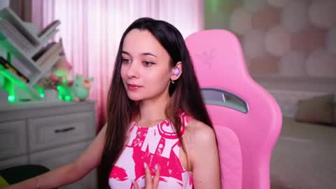 Angelina online show from 06/06/26, 12:21