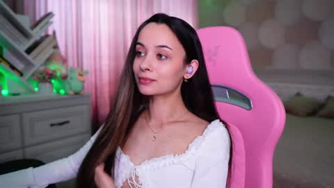 Angelina online show from 06/07/26, 12:31
