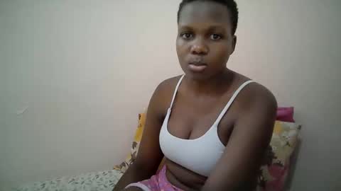 juicy_bella2 online show from 09/10/25, 09:20