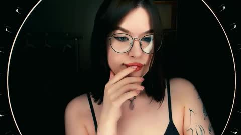 Bella online show from 11/17/25, 09:20