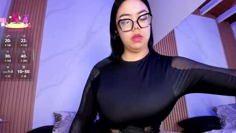 Snapshot of juicy_led_ chatting on 10/18/25, 11:11 Juicy online show from 10/18/25, 11:11