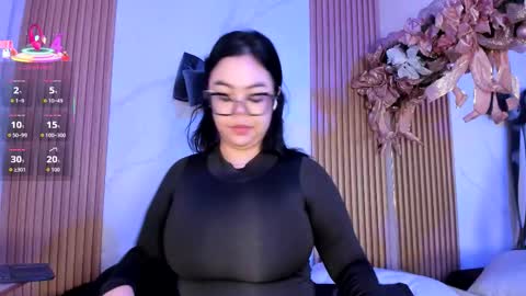 Snapshot of juicy_led_ chatting on 12/22/25, 11:07 Juicy online show from 12/22/25, 11:07