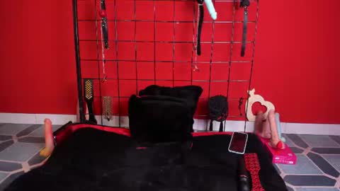 VALENTINA online show from 06/25/26, 05:12