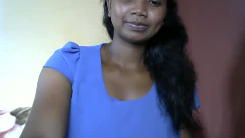 stellah online show from 03/08/25, 10:43