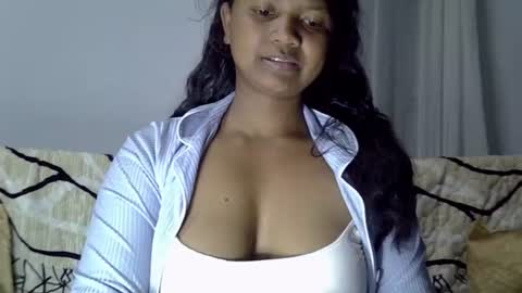 stellah online show from 08/04/26, 02:26