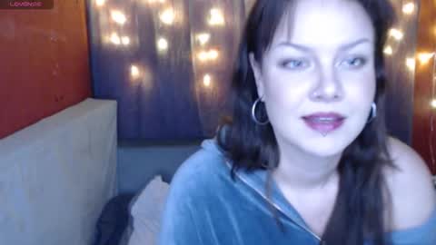 Snapshot of juicycandycam chatting on 12/16/25, 06:24 juicycandycam online show from 12/16/25, 06:24