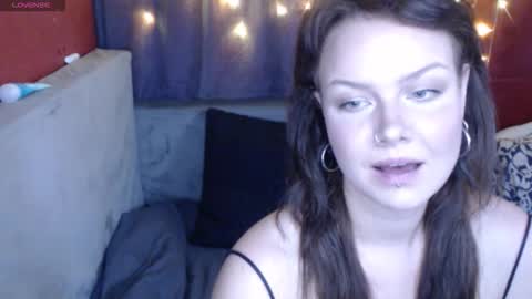 Snapshot of juicycandycam chatting on 01/14/26, 01:28 juicycandycam online show from 01/14/26, 01:28