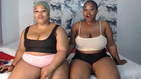 Snapshot of juicyjasminx chatting on 06/05/26, 01:01 juicyjasminx online show from 06/05/26, 01:01