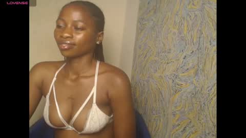 juicypiexx online show from 01/14/25, 04:25