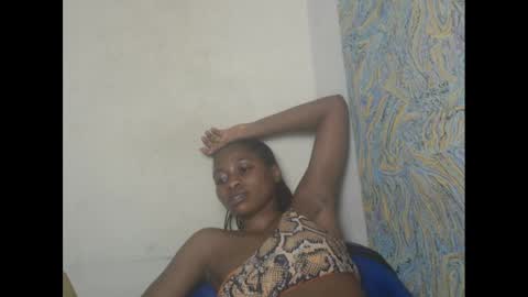 juicypiexx online show from 02/01/25, 03:52