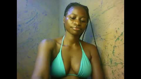 Snapshot of juicypiexx chatting on 09/22/25, 02:02 juicypiexx online show from 09/22/25, 02:02