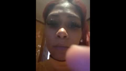 Snapshot of juicyslutx chatting on 12/14/25, 05:40 juicyslutx online show from 12/14/25, 05:40